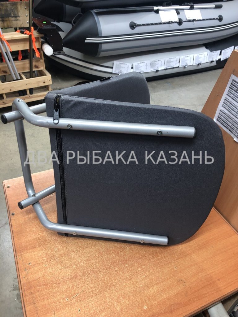 Кресло без поворотного механизма